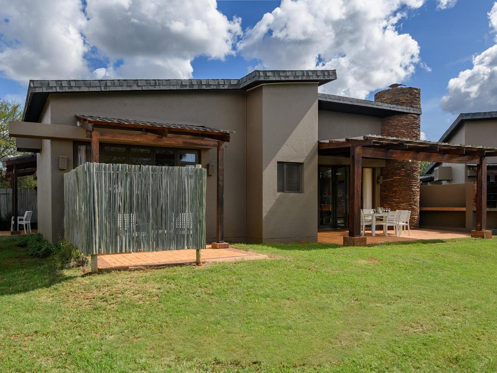 Monomotapa Village @ Legend Golf And Safari Resort Golders Green Exterior foto