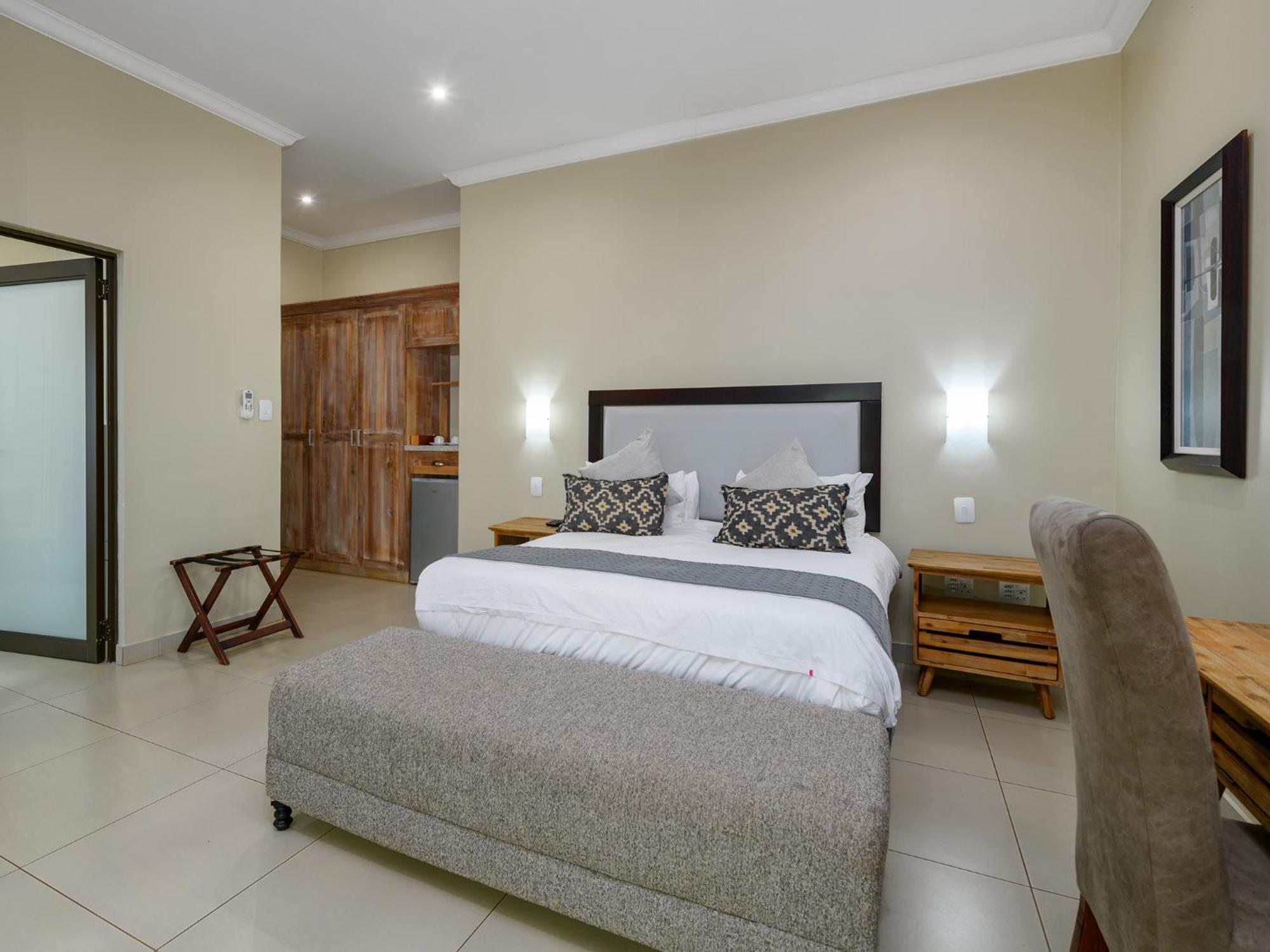 Monomotapa Village @ Legend Golf And Safari Resort Golders Green Exterior foto