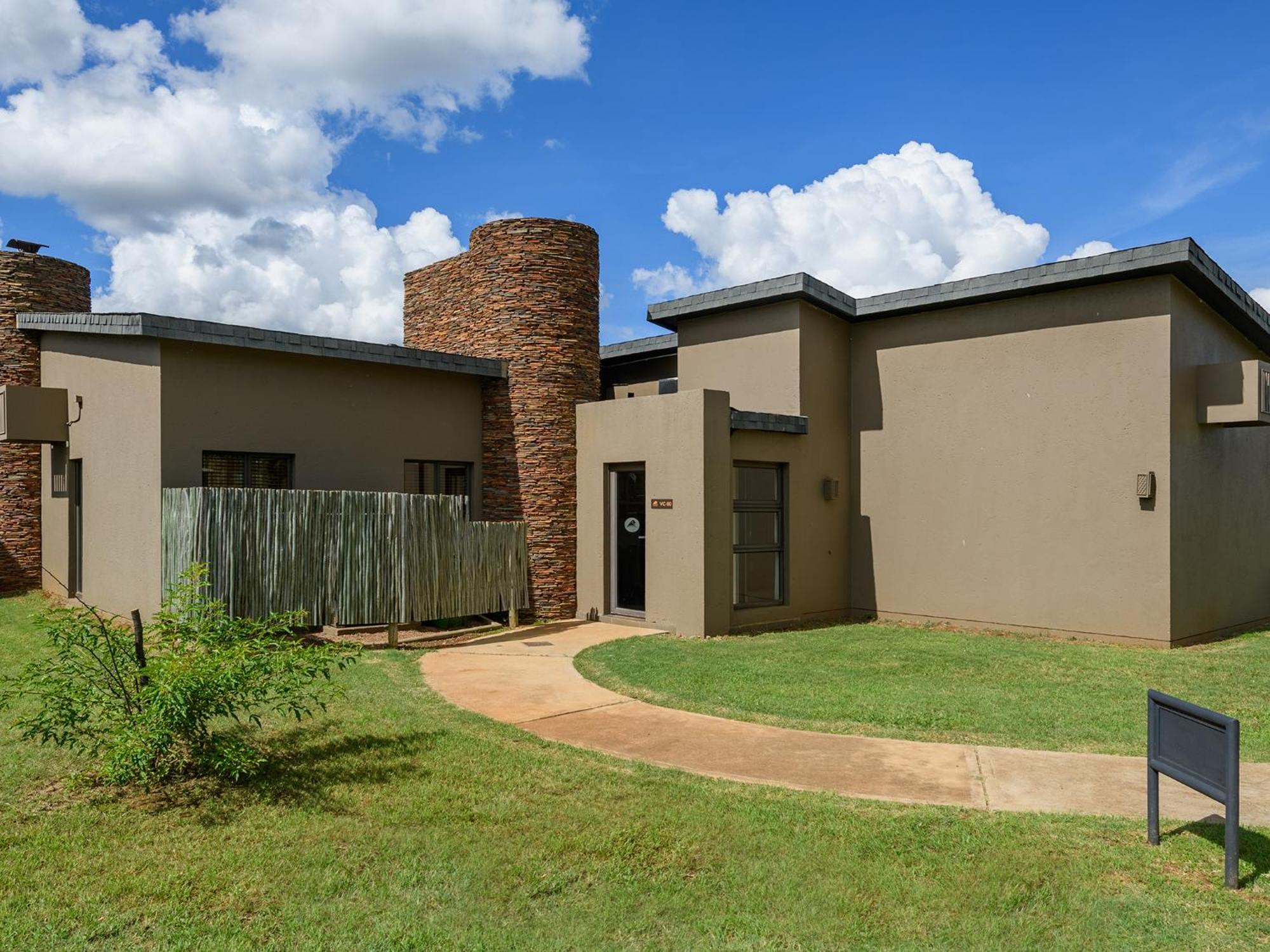 Monomotapa Village @ Legend Golf And Safari Resort Golders Green Exterior foto